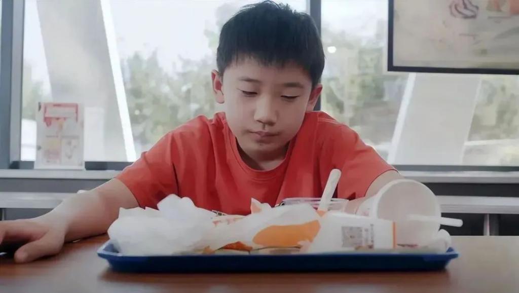 才播4集收视率第一,网友:终于有让我熬夜狂追的都市黑马剧了