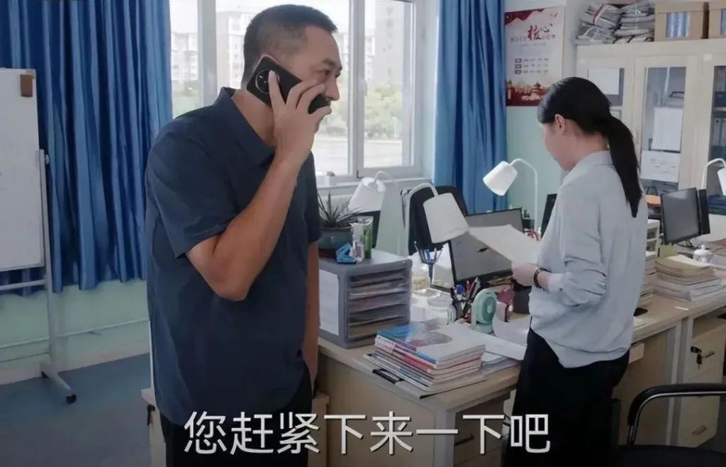 才播4集收视率第一,网友:终于有让我熬夜狂追的都市黑马剧了