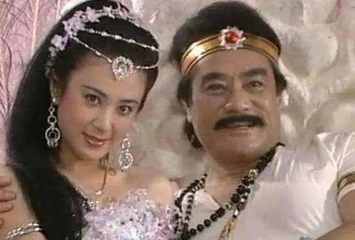 34年前《封神榜》傅艺伟难接受戏服暴露，导演为她加了一层纱