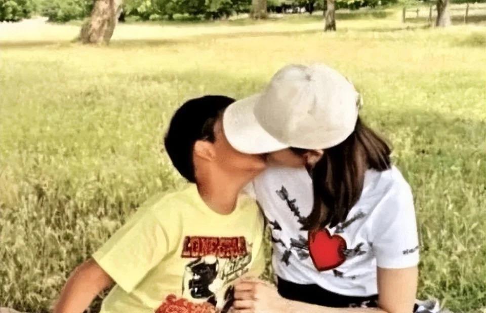吴尊喊女儿“老婆”：贵圈那些没有边界感的父母，太离谱了