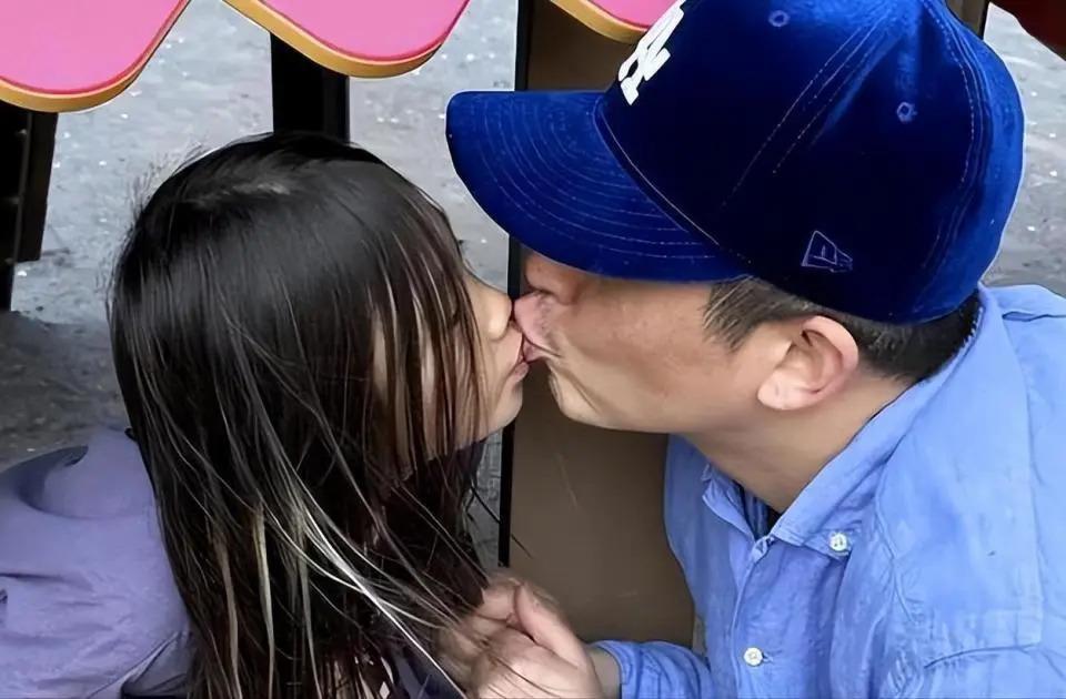 吴尊喊女儿“老婆”：贵圈那些没有边界感的父母，太离谱了
