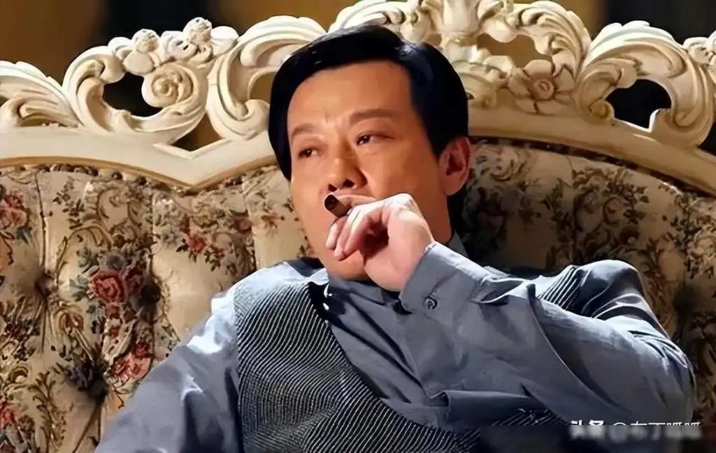 娶两个老婆住一个家，69岁依旧四处奔波的寇世勋真的快乐吗