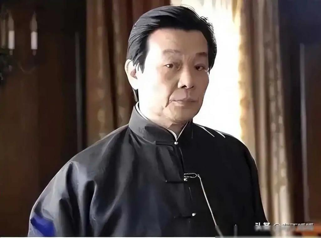娶两个老婆住一个家，69岁依旧四处奔波的寇世勋真的快乐吗