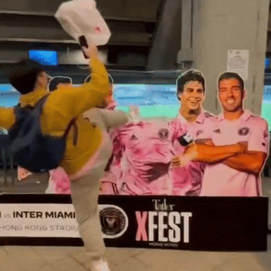 梅西香港表演赛风波升级！霍启刚发声要求道歉，网友怒斥违约诈骗