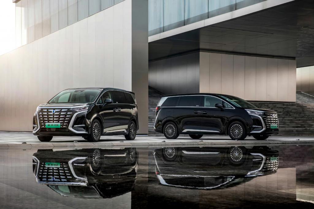 腾势带头回怼马斯克，比亚迪投千亿“死磕”智能化