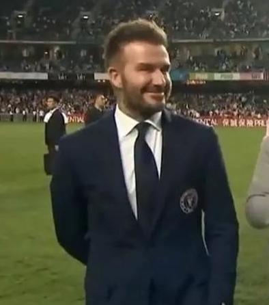 梅西中国行，一地鸡毛