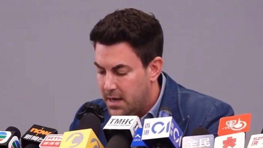 梅西中国行，一地鸡毛