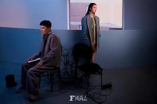 陈建斌蒋勤勤公开爱侣照 饱含爱意深情对视太甜蜜