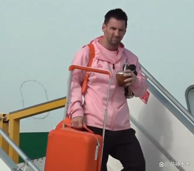 梅西回应缺席香港友谊赛，没受伤但不舒服，称很高兴在日本踢球