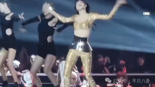 吐槽再多也没用？她的事业发展一点都不受影响啊！