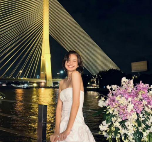 吐槽再多也没用？她的事业发展一点都不受影响啊！