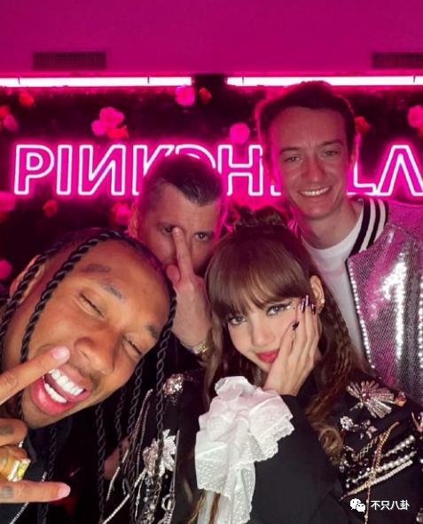 吐槽再多也没用？她的事业发展一点都不受影响啊！