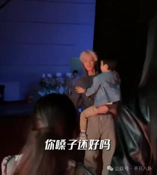 离婚三年后谈了新恋爱，他和前妻关系也破冰了？