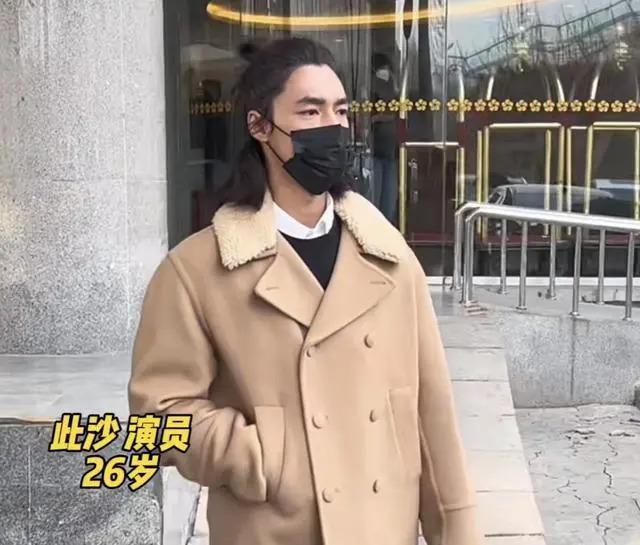央视龙年春晚主持人出炉，朱军、董卿、朱迅李思思无缘春晚