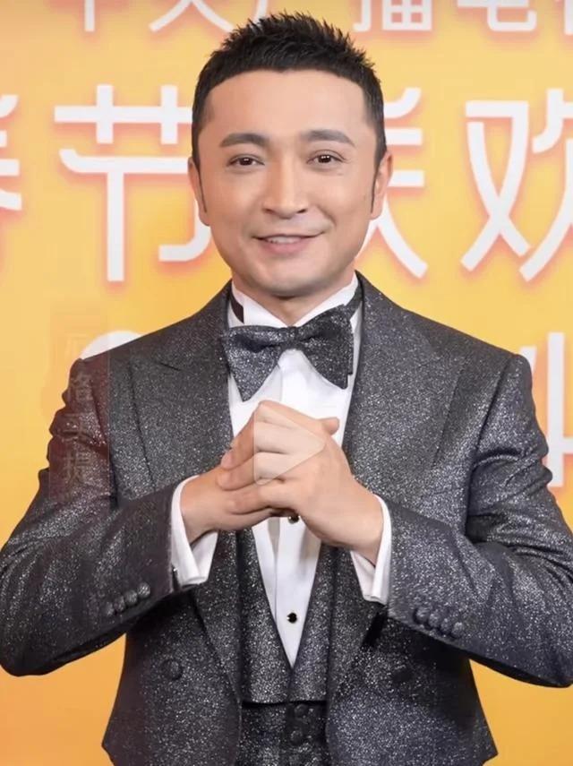 央视龙年春晚主持人出炉，朱军、董卿、朱迅李思思无缘春晚