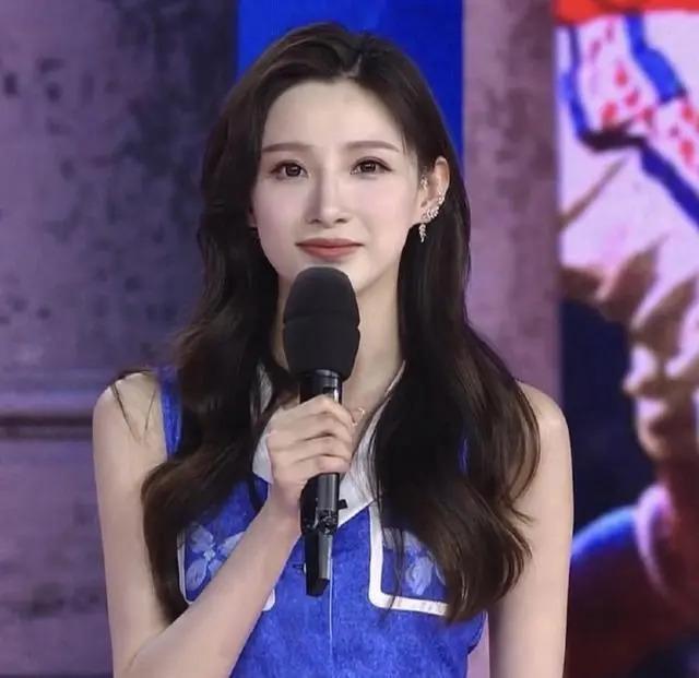 央视龙年春晚主持人出炉，朱军、董卿、朱迅李思思无缘春晚