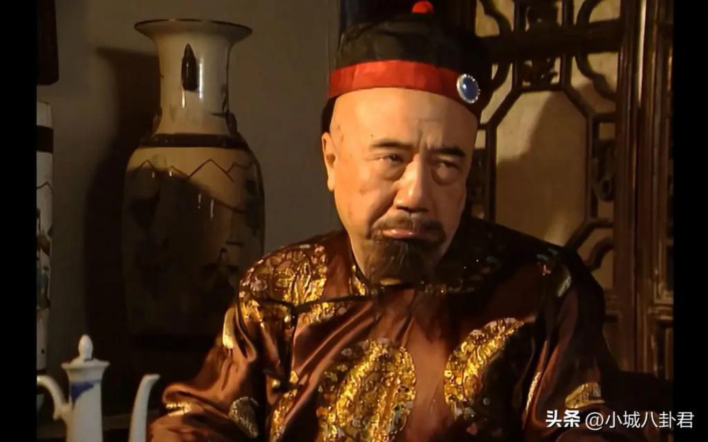 《宰相刘罗锅》演员现状，主角老到不敢认，配角100岁去世