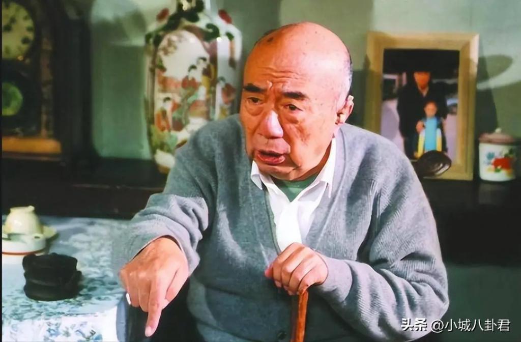 《宰相刘罗锅》演员现状，主角老到不敢认，配角100岁去世