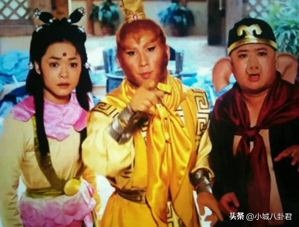 《宰相刘罗锅》演员现状，主角老到不敢认，配角100岁去世