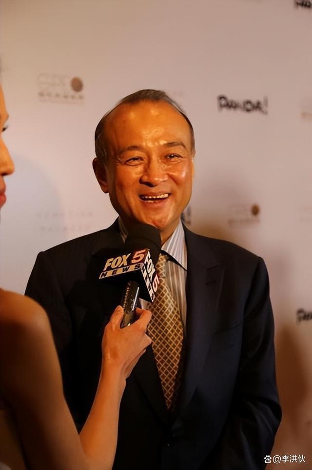 七次指执导春晚的赵安，曾因受贿入狱，歌唱家妻子郁郁而终