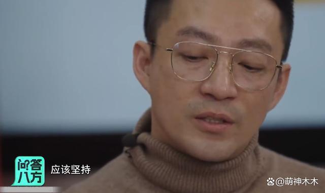 大S女儿驼背严重穿着土气显忧郁，父母离婚伤害太大