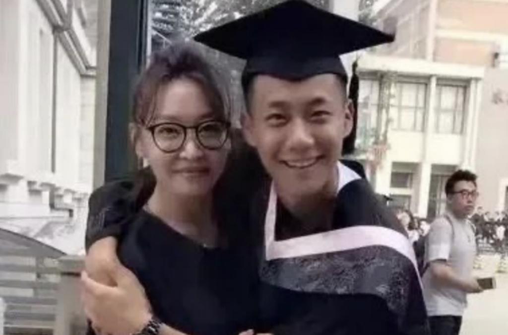 还记得吴柏松的饰演者高至霆吗？带着锅碗瓢盆杀回来了？