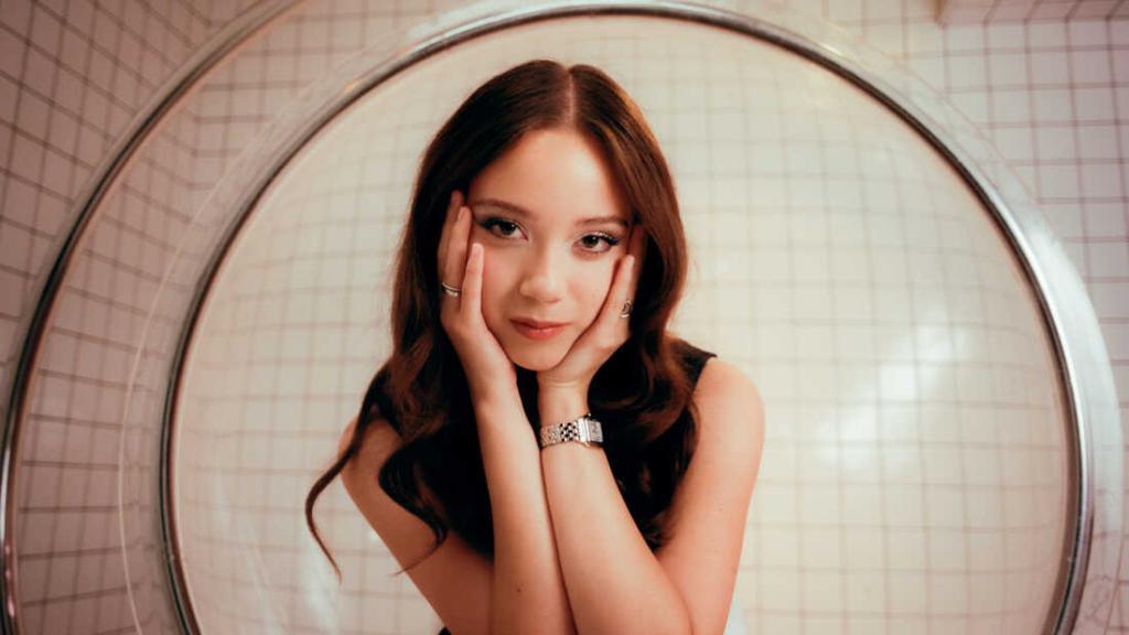 24岁中国冰岛混血，获格莱美奖！