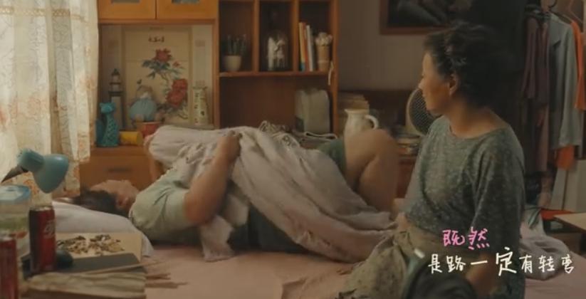 《热辣滚烫》：贾玲皱纹都是戏，四大女主天然脸与硅胶脸对比明显