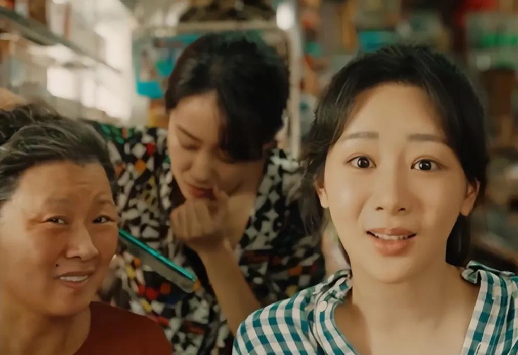 《热辣滚烫》：贾玲皱纹都是戏，四大女主天然脸与硅胶脸对比明显