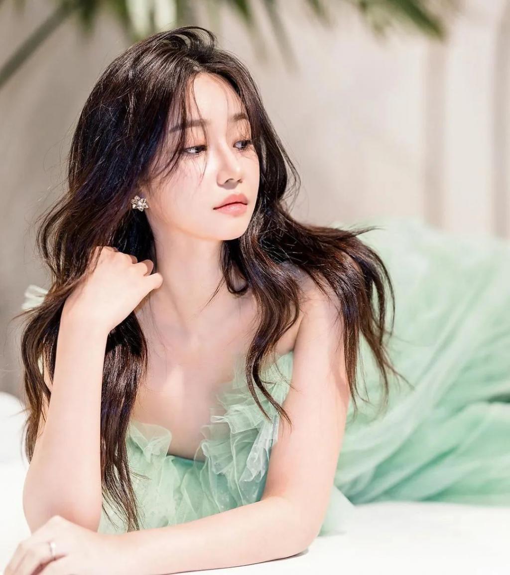 女团成员顶级身材的她今天结婚了！