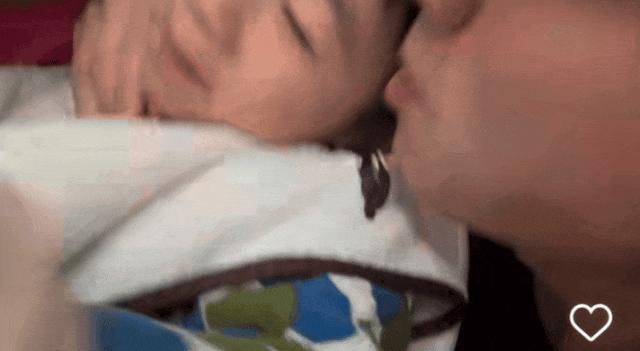 好久不见古巨基的儿子Kuson，和老爸越来越像了？