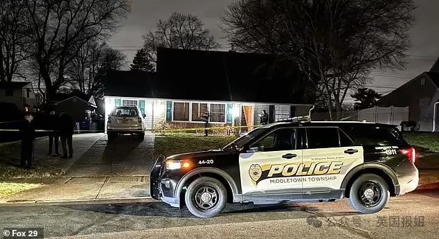 美国博主录视频发疯掏出血淋淋人头？“刚斩了我爸，他是美利坚叛徒！”