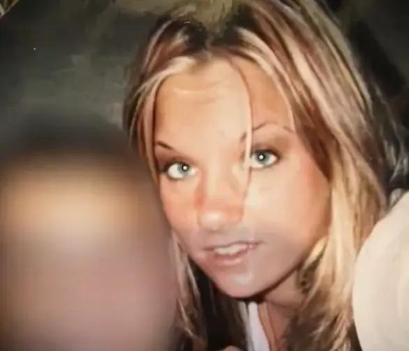 美女测DNA意外发现自己乱伦，高中男友竟是亲哥！变态生殖医生偷换精子？