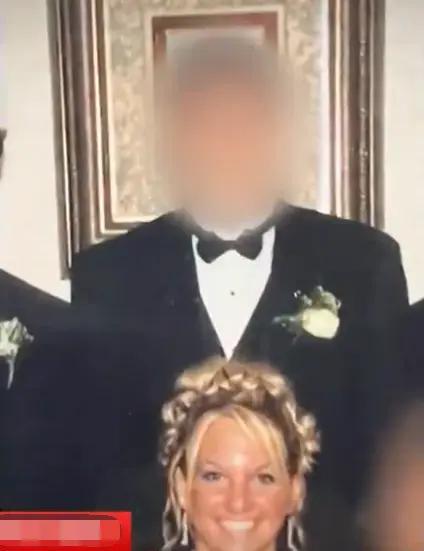 美女测DNA意外发现自己乱伦，高中男友竟是亲哥！变态生殖医生偷换精子？