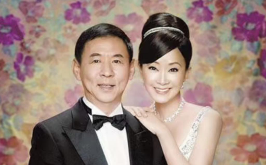 最美二代？混血版赵露思？她妈更绝！