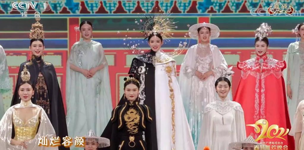 怀孕6月上春晚,拒嫁30亿豪门:她才是人生赢家!