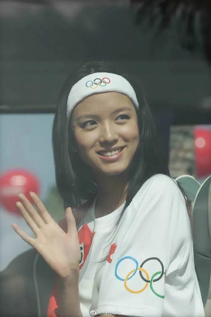 怀孕6月上春晚,拒嫁30亿豪门:她才是人生赢家!