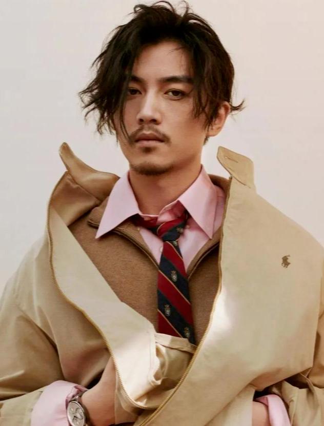 建议查查雷佳音