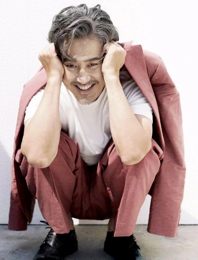 建议查查雷佳音