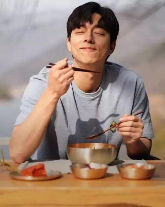 建议查查雷佳音