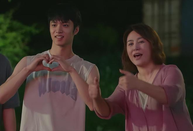 第二十条：全员演技过关，唯有一人是败笔，演得像AI机器人