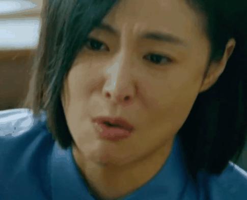 第二十条：全员演技过关，唯有一人是败笔，演得像AI机器人