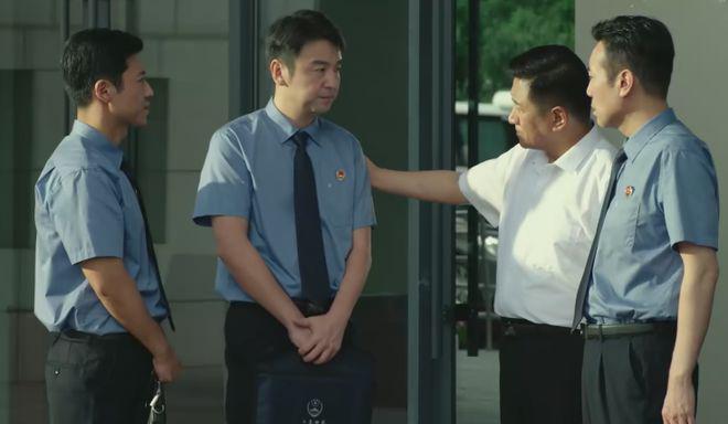 《第二十条》：这反转大家没想到吧，“扮猪吃老虎”，他隐藏最深