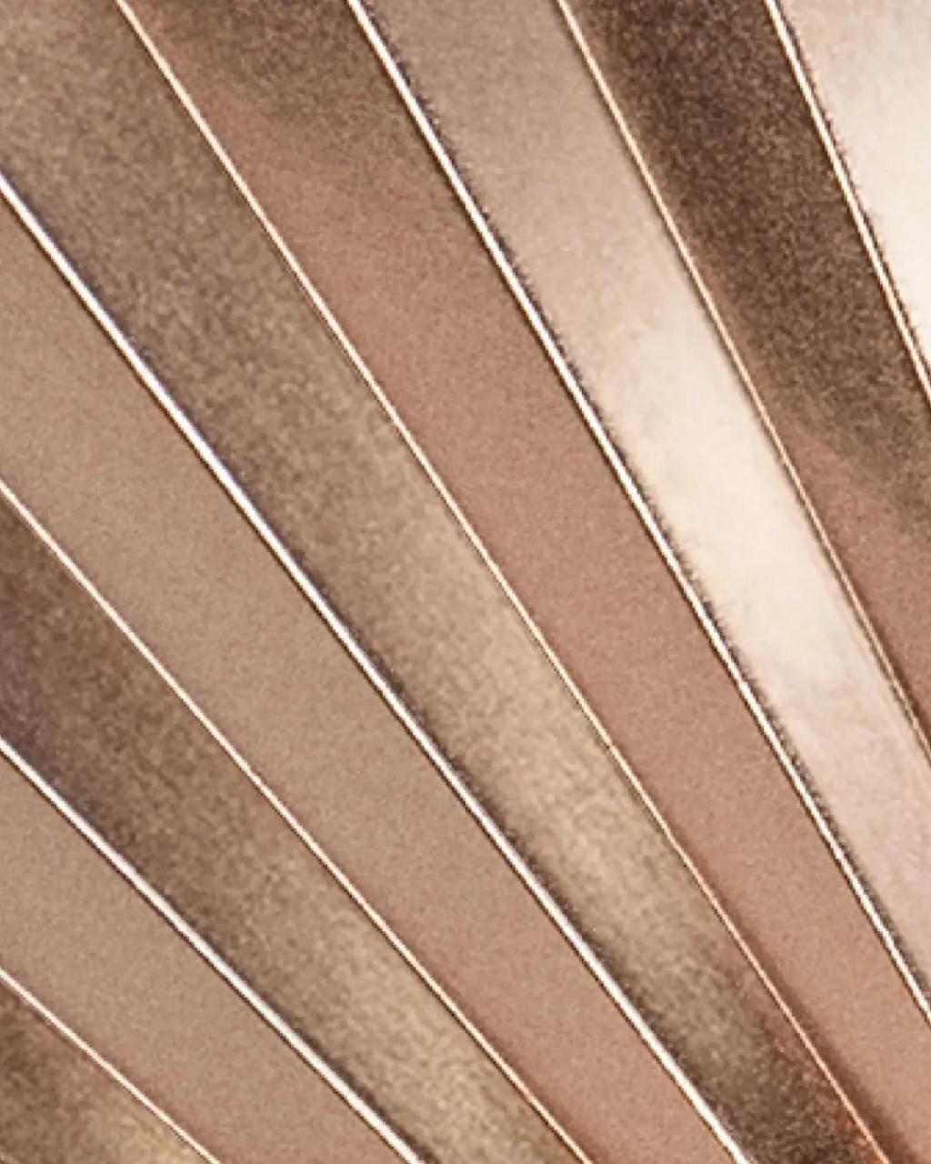 2024巴黎奥运会奖牌设计出炉，镶嵌埃菲尔铁塔原铁！