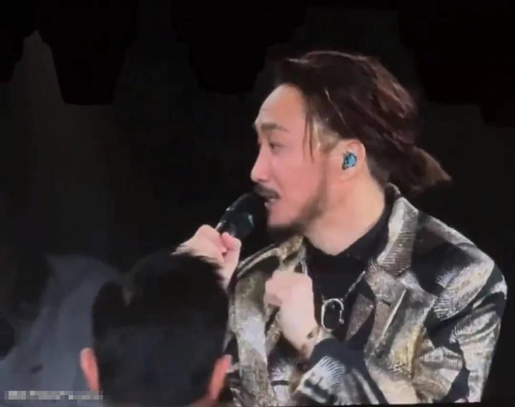 古天乐内涵梅西，调侃好友郑中基下场踢球，评论区一片叫好