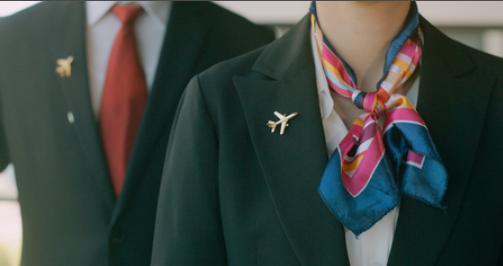 日本出现大批“高学历难民”，25岁空姐转职失败直接沦落到领救济餐度日