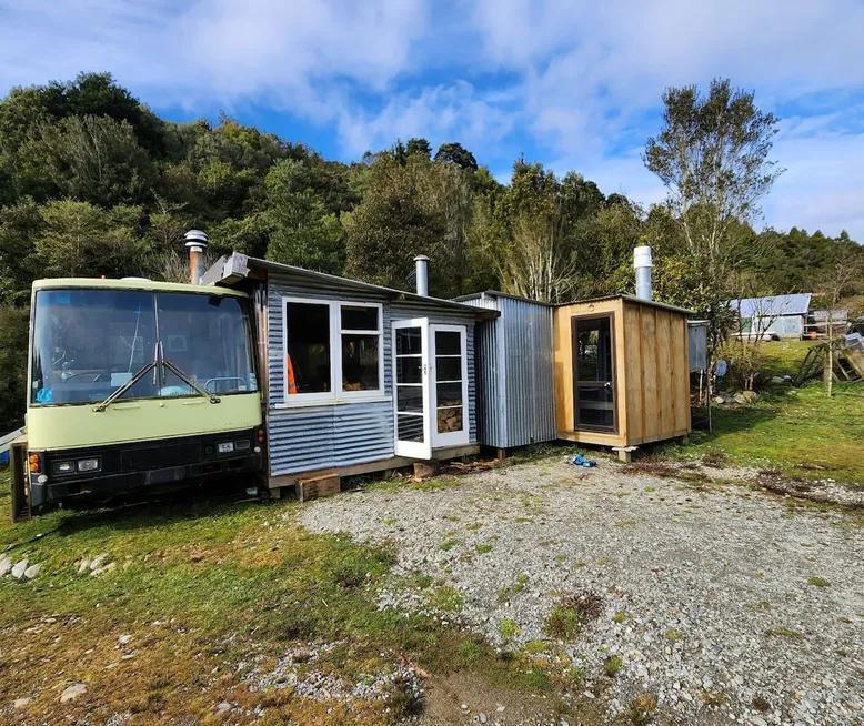 中国夫妻新西兰旅游，房车凌晨起火！妻子不幸遇难