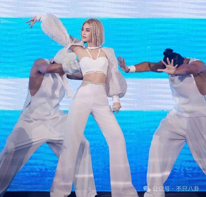 喜事将近？他已经跟着女友回老家过年见家长啦！