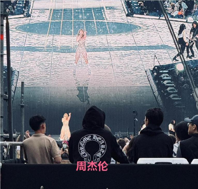 OMG！！“全民情怀”男星人设崩塌？