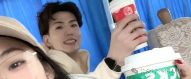 好劲爆！用个人账号自曝黑料还涉嫌犯罪，这是要彻底塌房了吗？